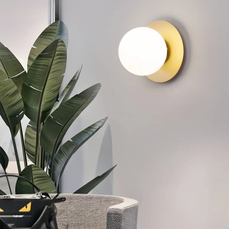مصباح حائط DecorBites™ الكروي الزجاجي LED لغرفة النوم وغرفة المعيشة والإضاءة الداخلية