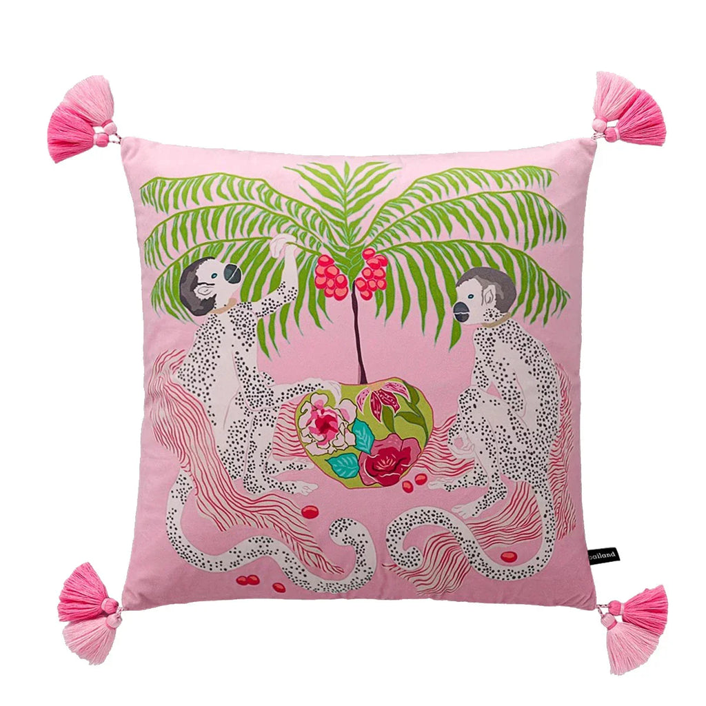 كيس وسادة هالو لُوكس تشيتا DecorBites™: غطاء وسادة مزخرف بشراشيب بتصميم GG