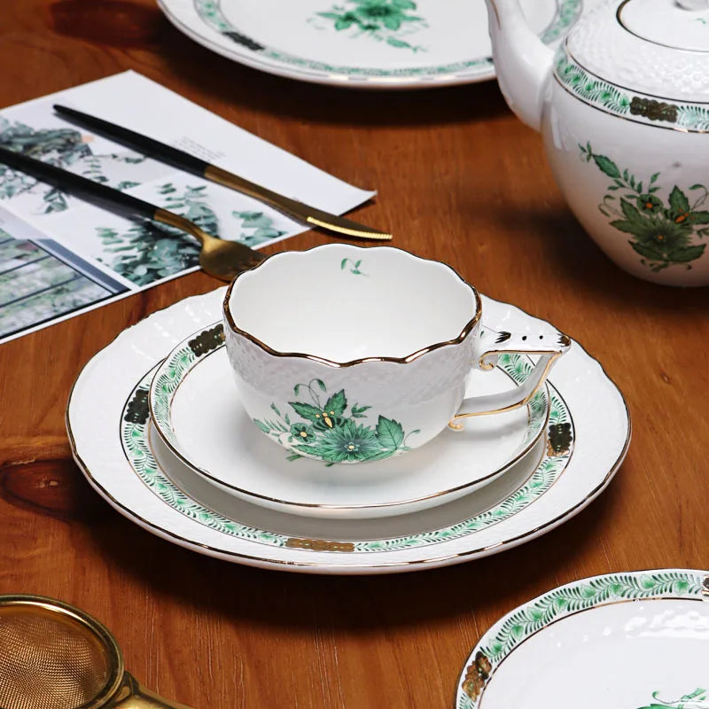 طقم فناجين شاي سيراميك DecorBites™ بنقوش نباتية خضراء مع ملعقة وصحن - مثالي لوقت شاي العصر الإنجليزي