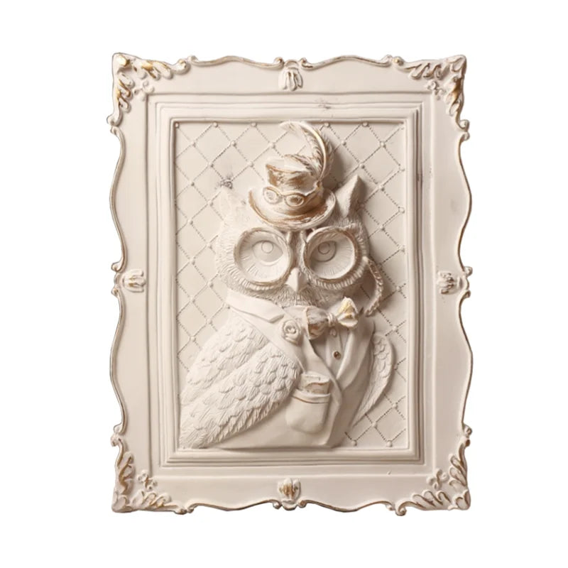 DecorBites™ إطار زخرفة جدارية متدلية من الراتنج على شكل قطة "إيرل" للمسة غريبة.
