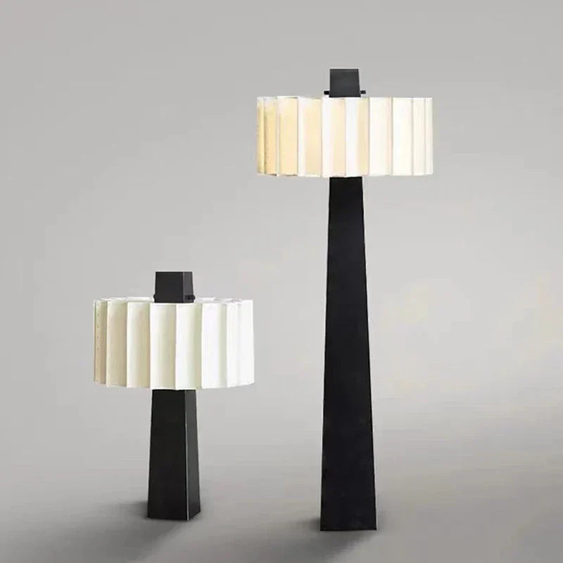 مصباح أرضي LED من DecorBites™: تصميم نورديك عصري لغرفة المعيشة وغرفة النوم بالمنزل