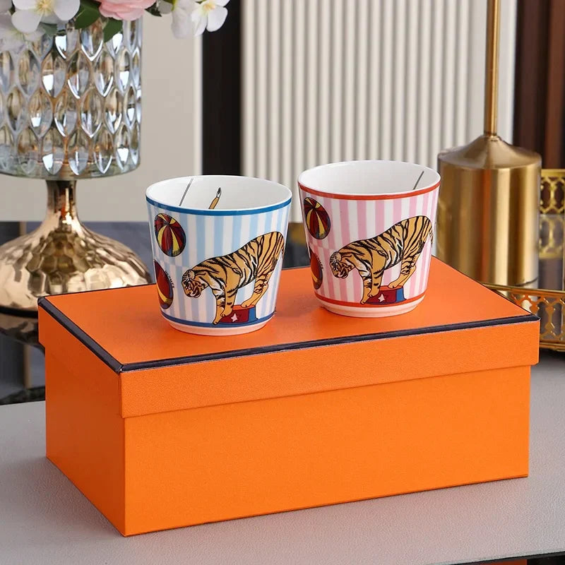 طقم أدوات مائدة للأطفال من DecorBites™ Circus Troup - أطباق، أوعية، كوب، قدر، صحن - هدية للأطفال