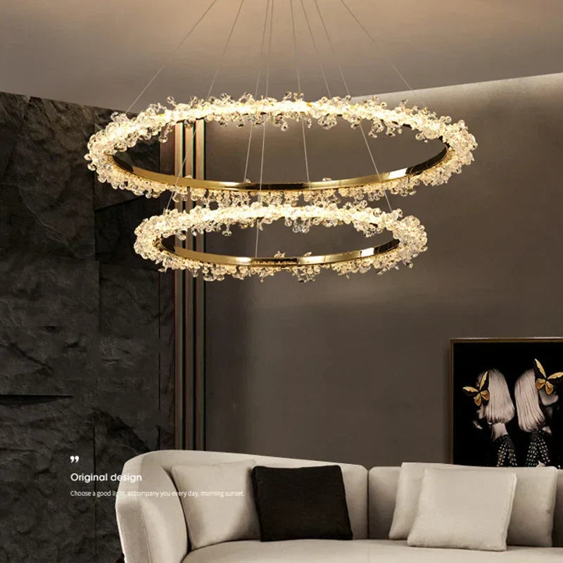 ثريا كريستال LED ذهبية مستديرة من DecorBites™ لإضاءة داخلية فاخرة