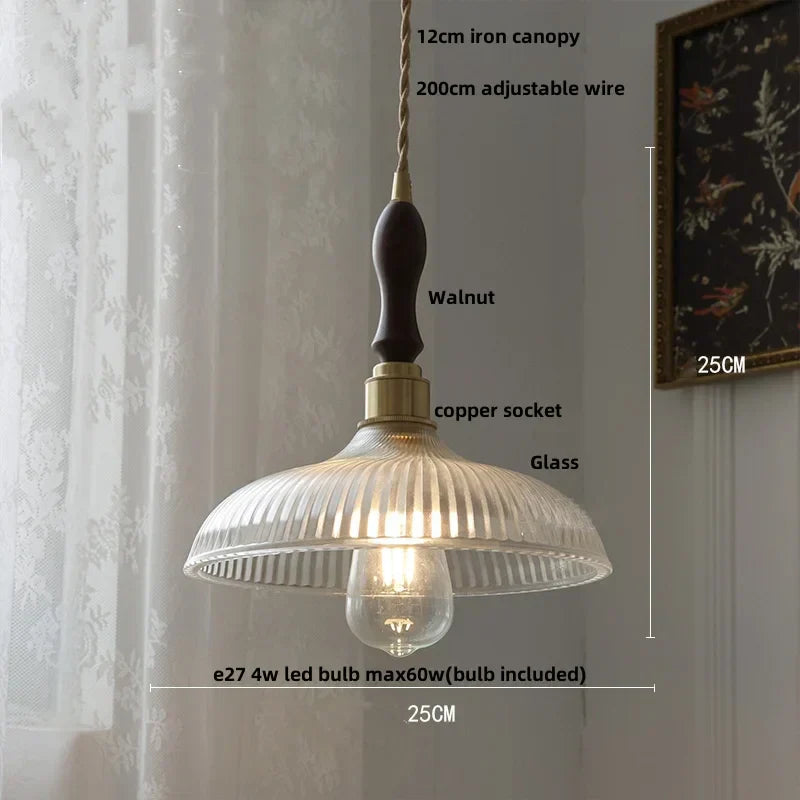 فانوس قلادة زجاجي أخضر DecorBites™ بإضاءة LED قابلة للتعديل لديكور المنزل الشمالي الحديث