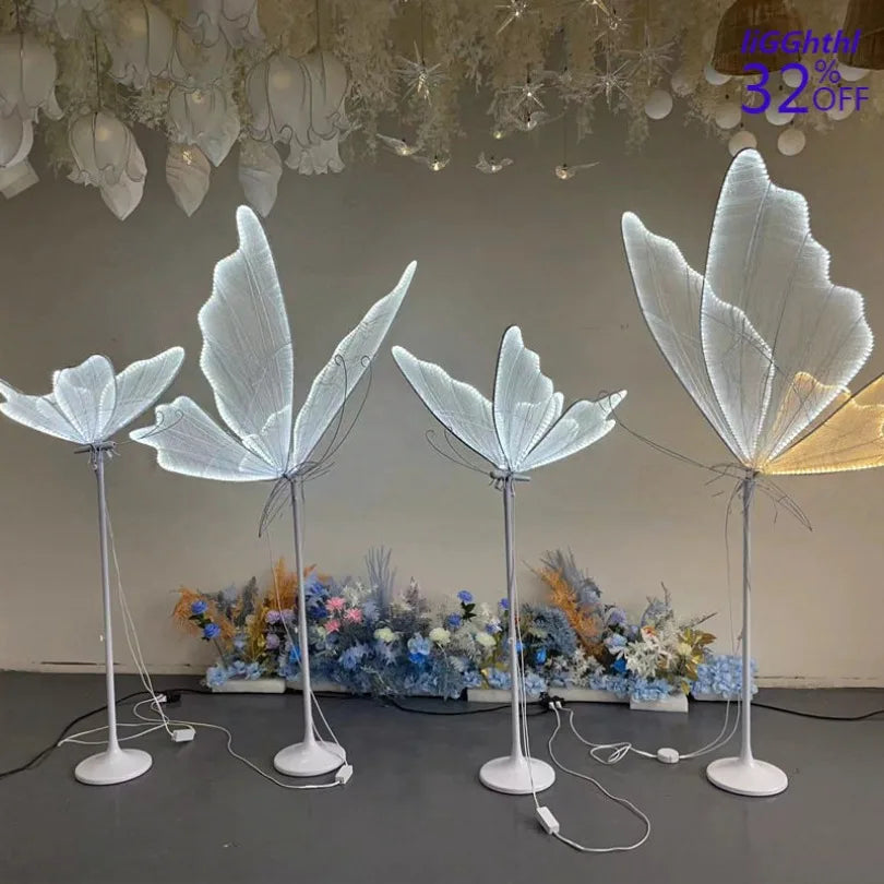 مصباح ديكور الزفاف LED على شكل فراشة من الدانتيل من DecorBites™