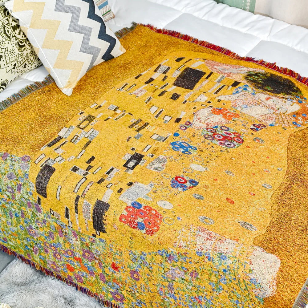 بطانية DecorBites™ Gustav Klimt The Kiss بنقشة فنية من نسيج القطن