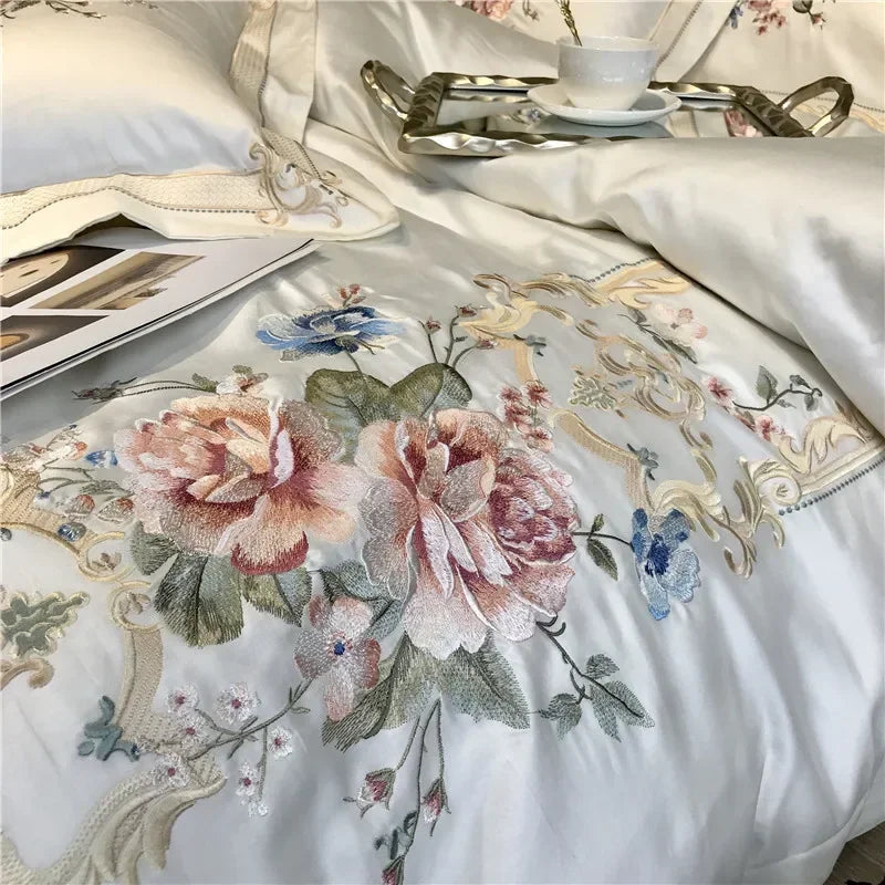 DecorBites™ Egyptian Cotton White Embroidery Bedding Set - Queen/King Size - 1000TC Linens