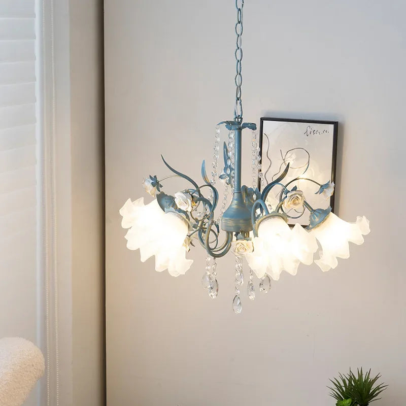 ثريا زهور كريستال DecorBites™: إضاءة LED فاخرة على الطراز الفرنسي للمنزل أو الفندق أو المتجر
