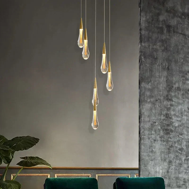 نجفة كريستال ذهبية DecorBites™: وحدة إضاءة LED أنيقة لللوبي والسلالم في الفيلا