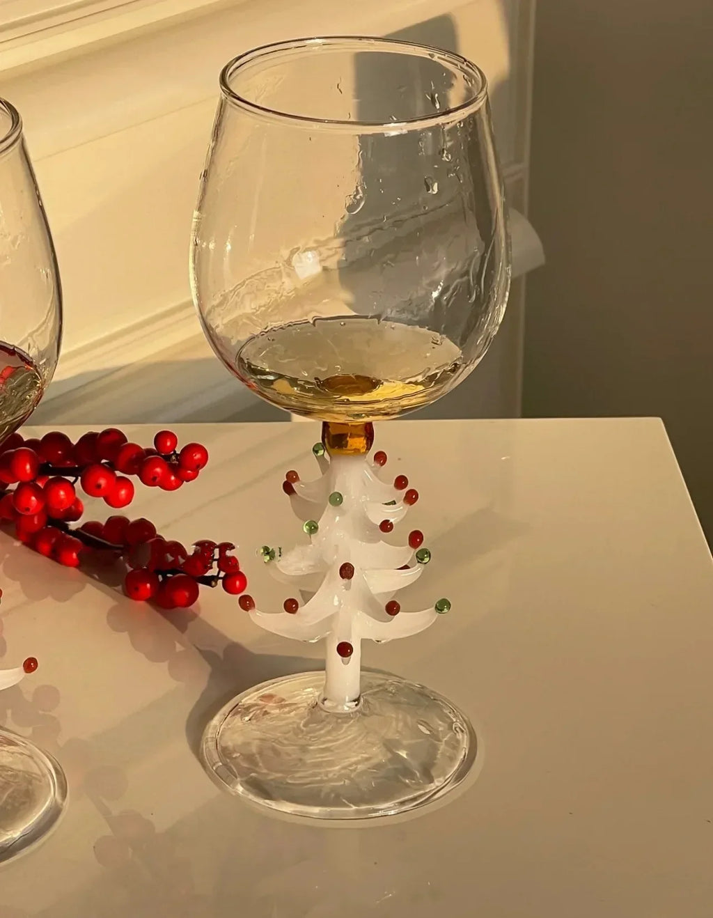 DecorBites™ 300ml 3D Christmas Tree Wine Glass Cup - Elegant Holiday Gift Drinking Glass