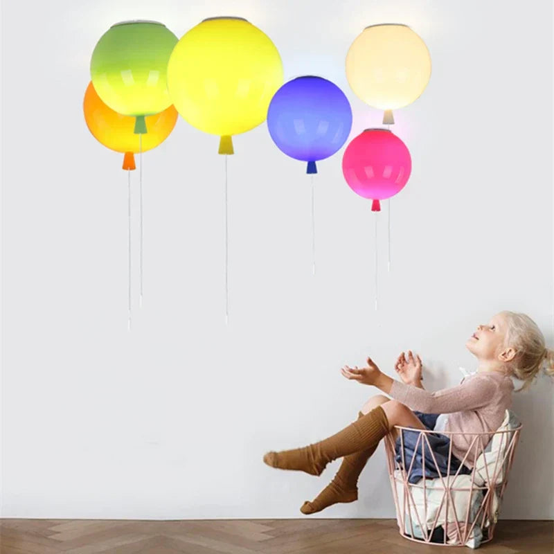 مصباح سقف بالون LED من DecorBites™: خيارات إضاءة E27 صديقة للأطفال.