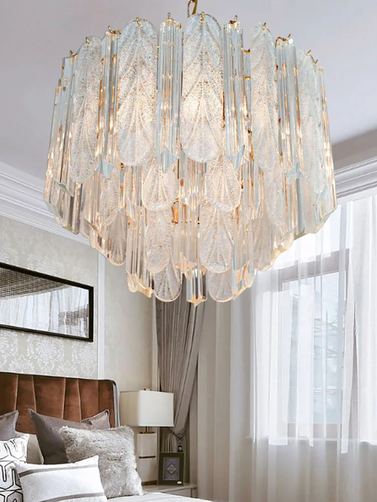 مصباح معلق كريستالي من DecorBites™ لغرفة النوم: إضاءة زجاجية فاخرة مصممة لغرفة المعيشة