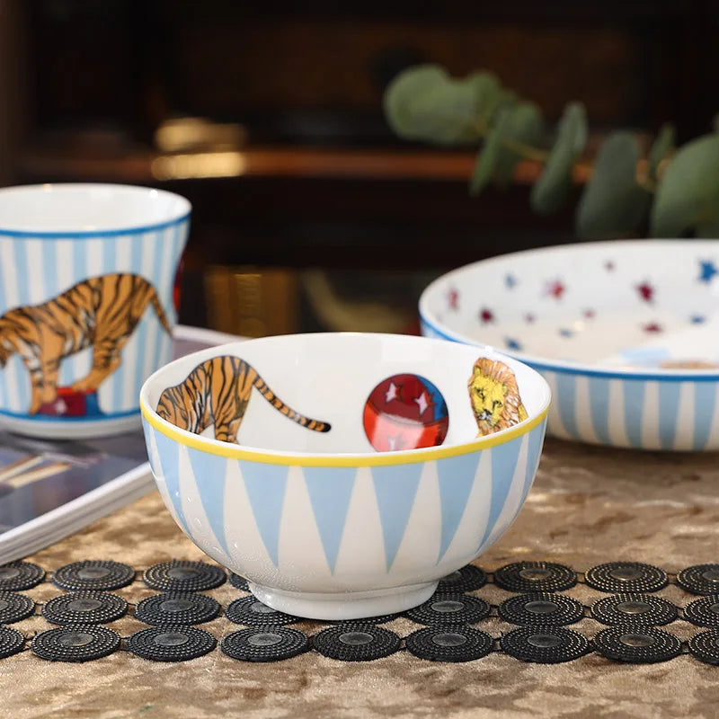 طقم أدوات مائدة للأطفال من DecorBites™ Circus Troup - أطباق، أوعية، كوب، قدر، صحن - هدية للأطفال