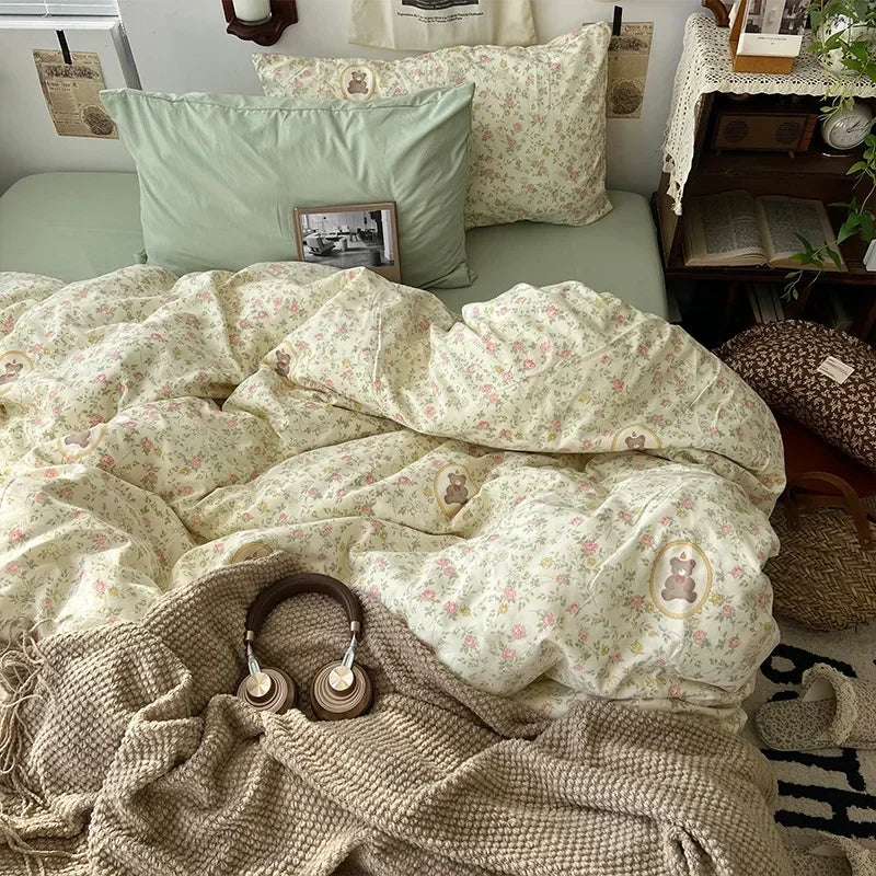 DecorBites™ Cute Cartoon Washed Cotton 4-Piece Bedding Set for Spring Soft Skin-Friendly Sheets