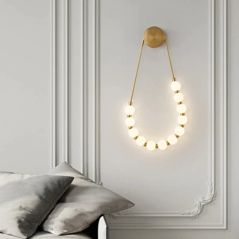 مصباح حائط ماجيك بين غير متماثل بتصميم إيطالي كريمي من DecorBites™