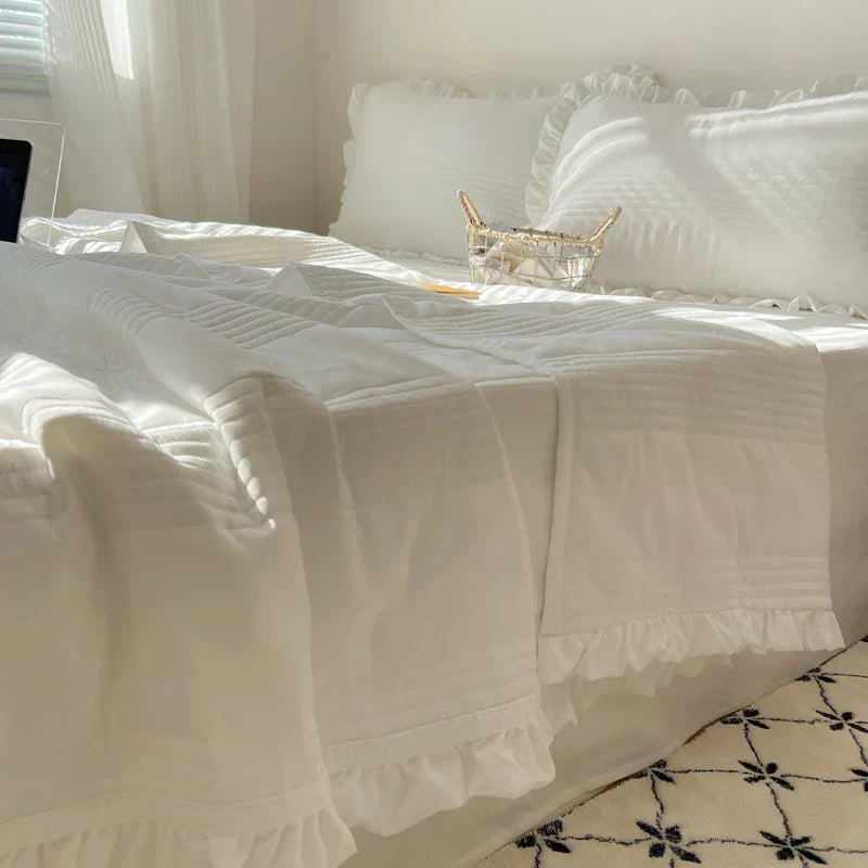 DecorBites™ مفرش سرير صيفي من الدانتيل الكوري بتصميم أميرة مكشكش - طقم مفروشات من 3 قطع