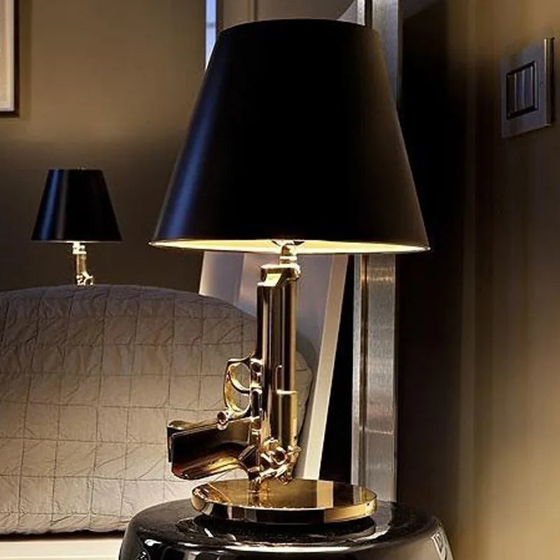 مصباح أرضي LED ذهبي من DecorBites™: مصباح زاوية بتصميم ما بعد الحداثة لغرفة المعيشة وغرفة النوم