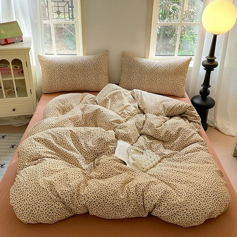 DecorBites™ Cotton Flower Print Bedding Set - Romantic High-Density Comforter for Adults