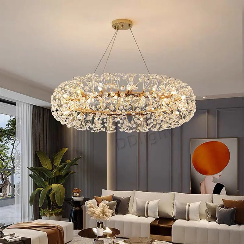 ثرية كريستال ذهبية من DecorBites™: مصباح LED فاخر معلق لغرفة المعيشة والطعام