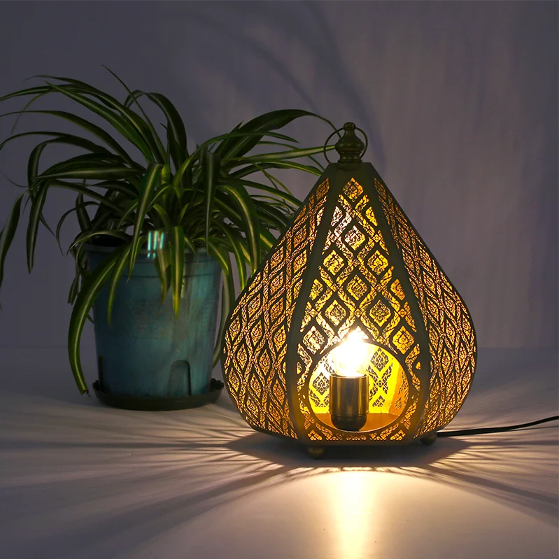 DecorBites™ حامل شموع القرع: حلية ديكور طاولات فاخرة خفيفة على الطراز الأوروبي القديم