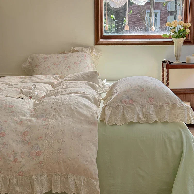 DecorBites™ Elegant Floral Lace Ruffles Bedding Set with Double Yarn - Soft Cotton Blend