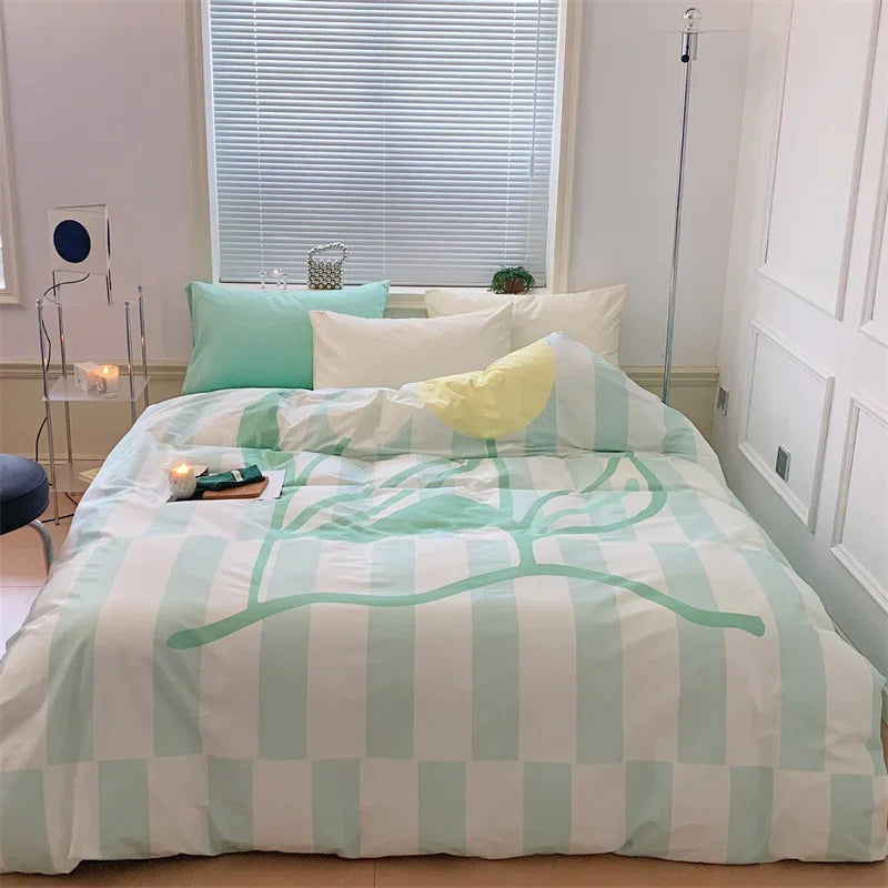 طقم لحاف سرير كبير الحجم من قطن الساتان بطبعة الزهور الكبيرة من DecorBites™