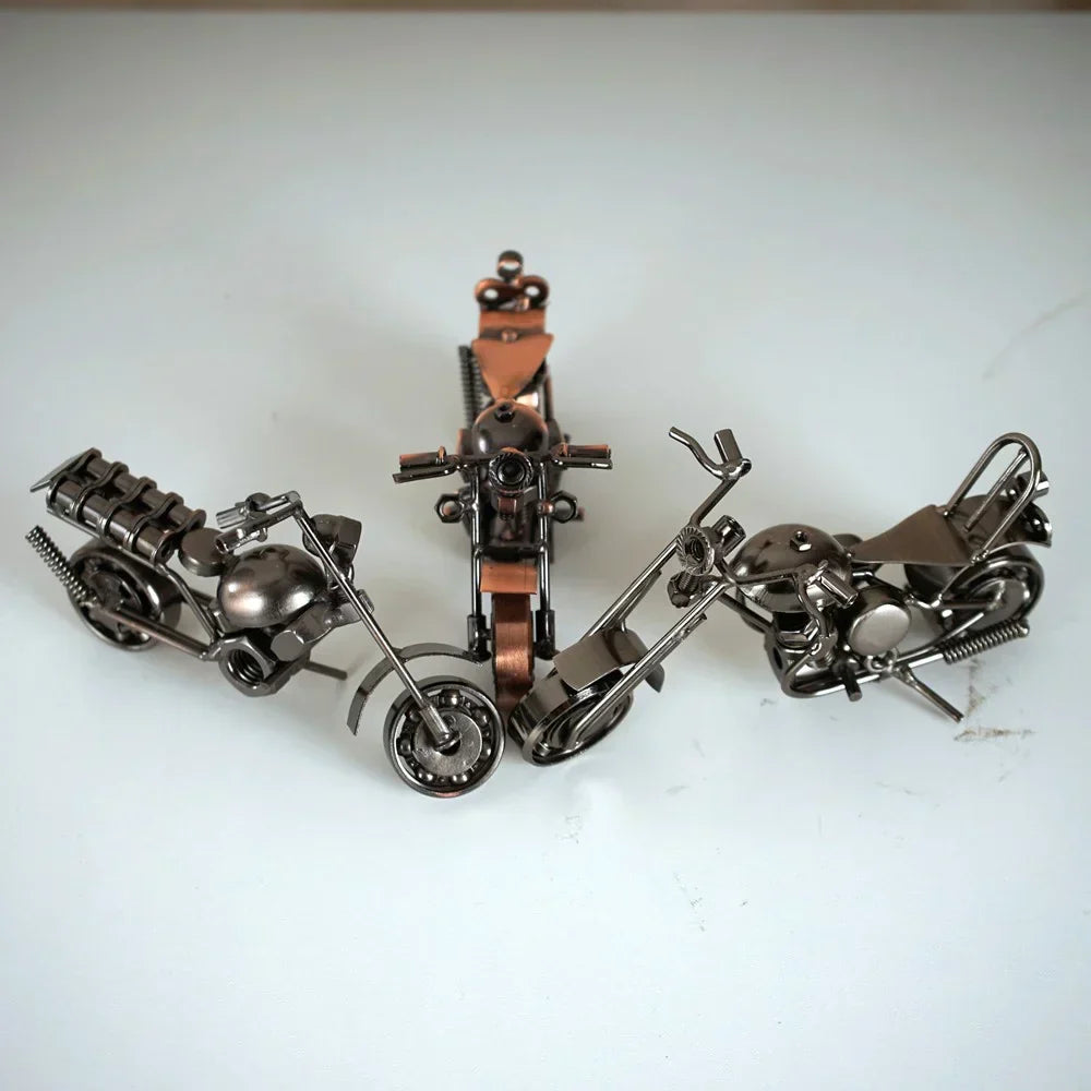 DecorBites™ 14cm Retro Motorcycle Model Metal Figurine Home Decor & Toy