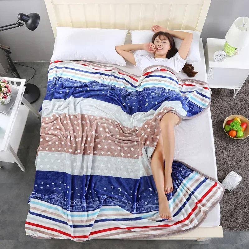 DecorBites™ Coral Fleece Flannel Flower Printed Blanket for Single/Queen/King Beds