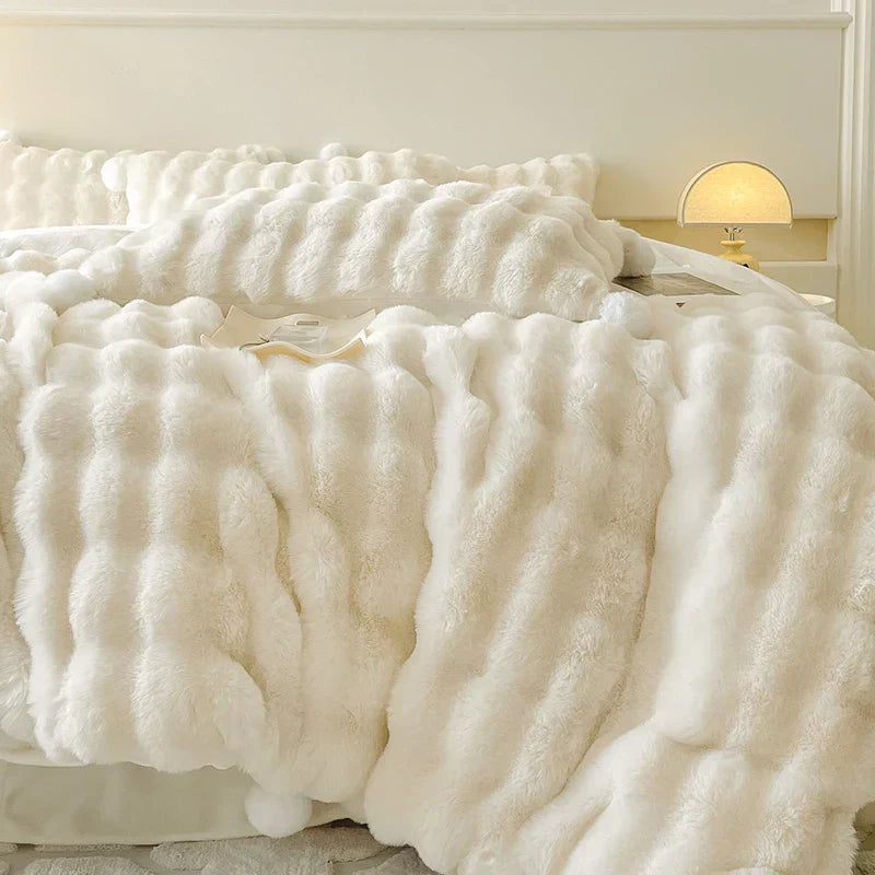 DecorBites™ Double-Sided Rabbit Fur Bedding Set, Plush Velvet Fleece, Monochromatic Luxury Duvet Set