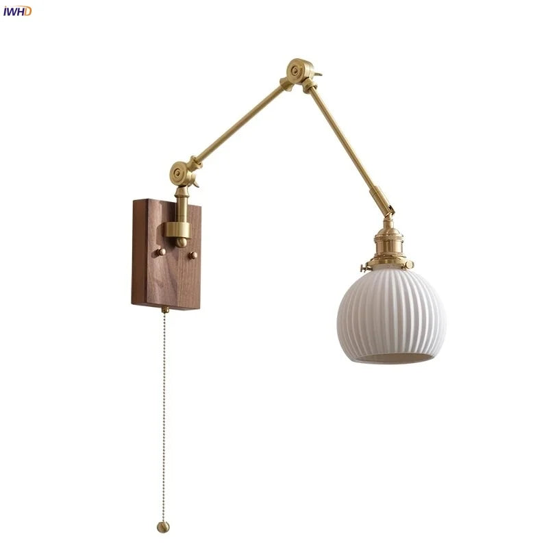 مصباح حائط سيراميك DecorBites™ على شكل كرة من خشب الجوز النحاسي مع مفتاح سحب بسلسلة