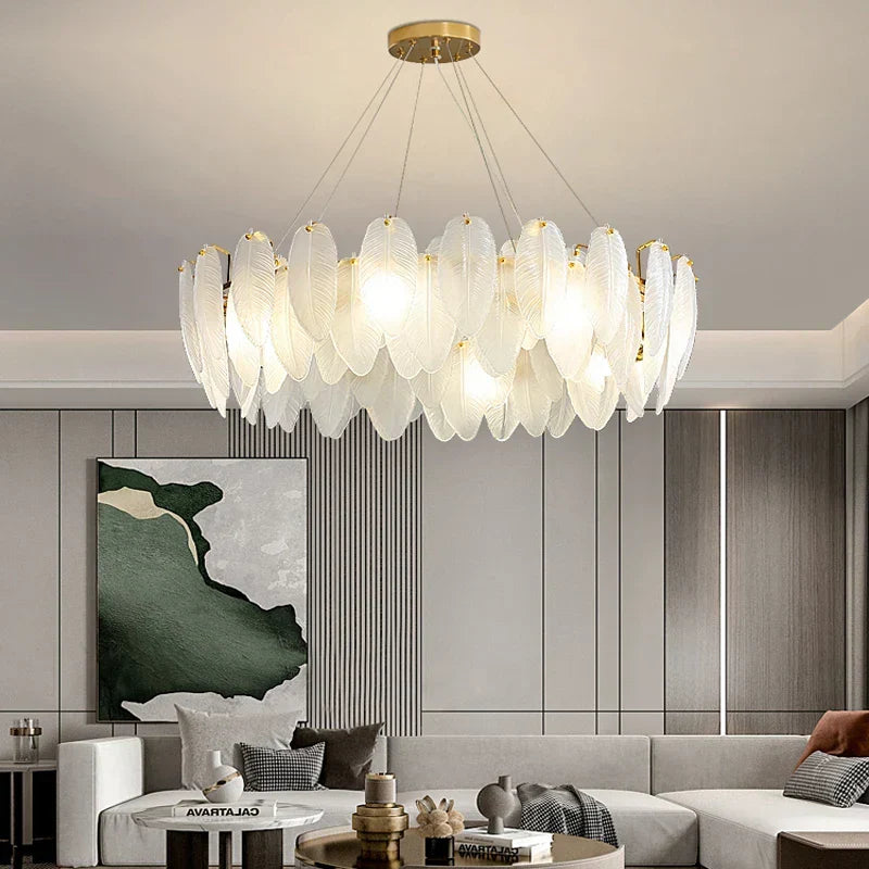 DecorBites™ ثريا ريش ذهبية بإضاءة LED معلقة لديكور المنزل