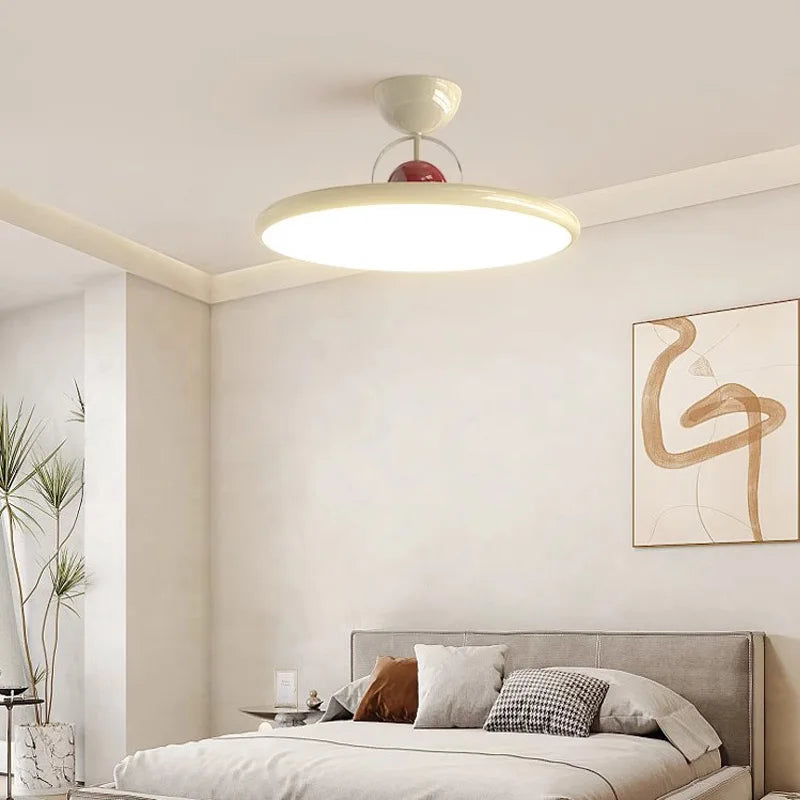 مصباح سقف LED من الحديد الكريمي نورديك من DecorBites™ - مصابيح داخلية للديكور
