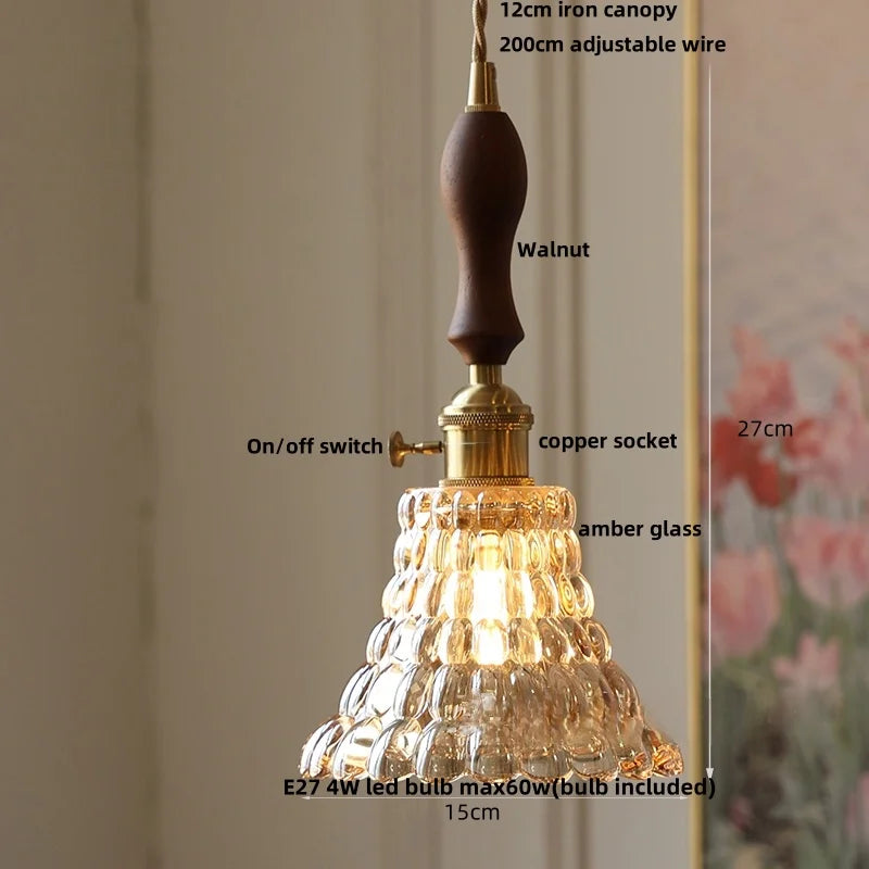 مصباح معلق LED زجاجي أخضر DecorBites™ | خشب جوز نورديك حديث | مفتاح بمقبض نحاسي | إضاءة متدلية