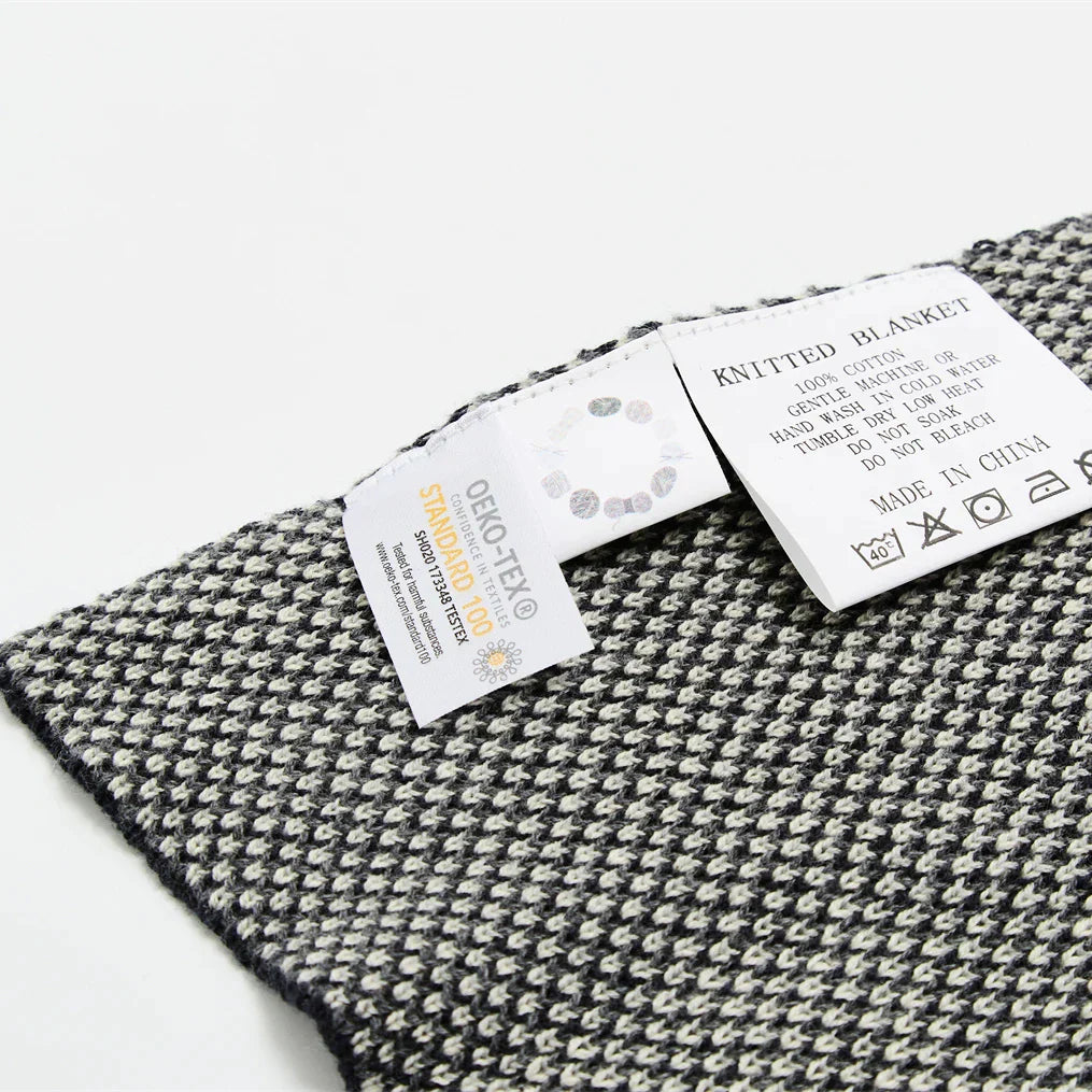 DecorBites™ 3D Cube Cotton Knitted Plaid Blanket - Soft and Cozy Nordic Bedspread