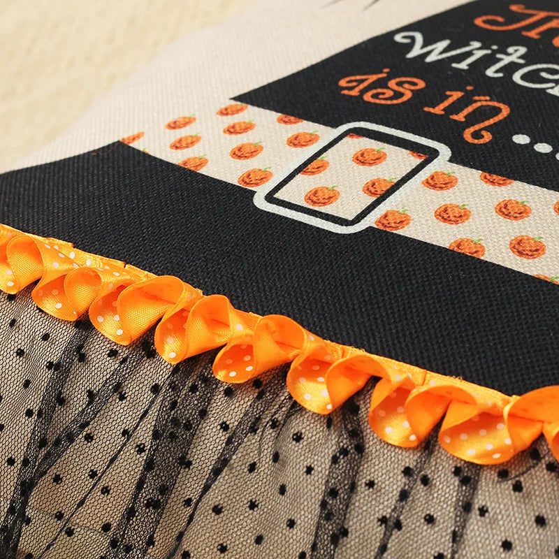 غطاء وسادة DecorBites™ للهالوين بتطريز قبعة الساحر والعنكبوت