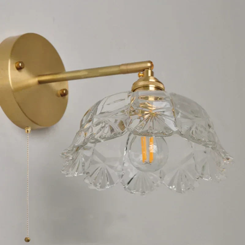 وحدة إضاءة حائط LED DecorBites™ زجاجية شفافة بمفتاح سلسلة سحب