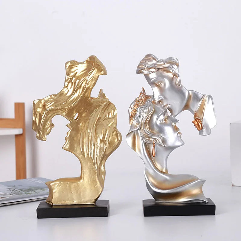 DecorBites™ 26cm Resin Kissing Couple Figurines - Valentine's Day Decor & Gift