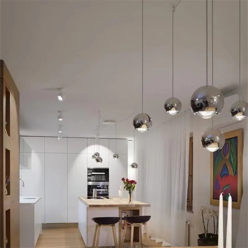 DecorBites™ مصباح LED متدلي بكرة كروم ذهبية للمطبخ، غرفة النوم، غرفة الطعام