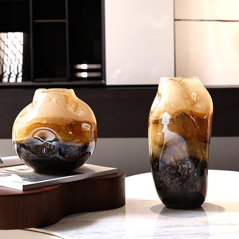 DecorBites™ Gradient Glass Vase with Irregular Floral Arrangement