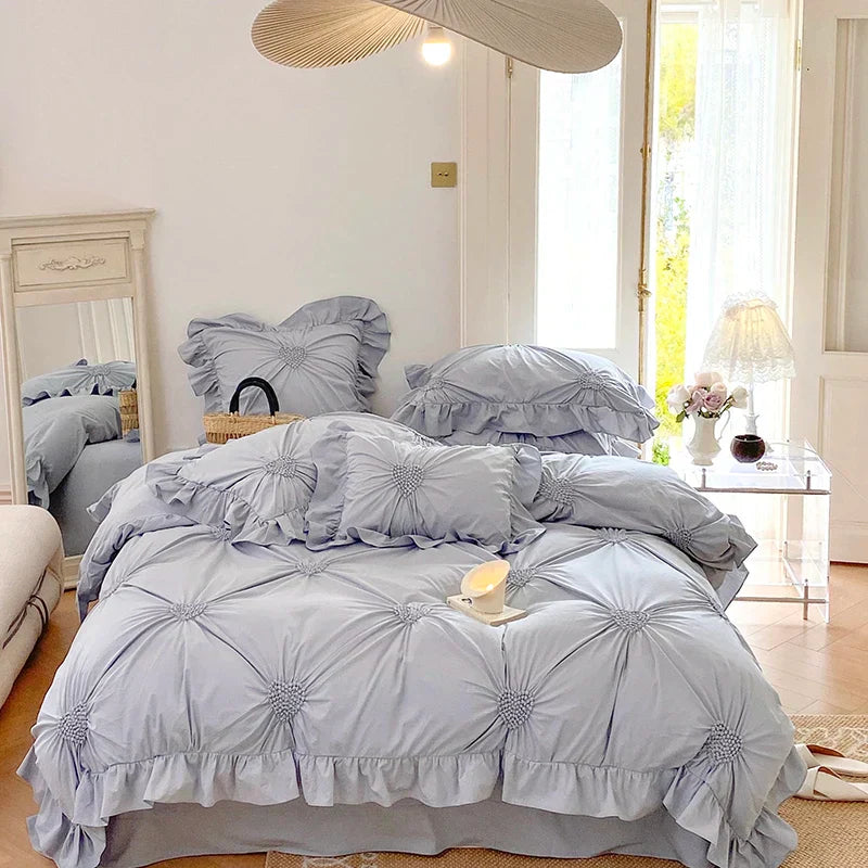 طقم مفروشات سرير من القطن الخالص بتصميم أميرة كورية من DecorBites™ مع كشكشة وكسرات قلب