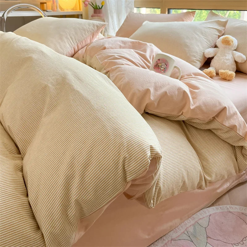 DecorBites™ Cozy Striped Cotton Bedding Set - Breathable & Soft Quilt Kit
