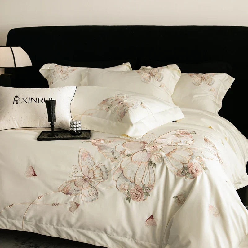 طقم مفروشات DecorBites™ Luxe Butterfly Flowers Embroidery عدد 800 خيط غطاء لحاف وملاءات ووسائد من القطن المصري