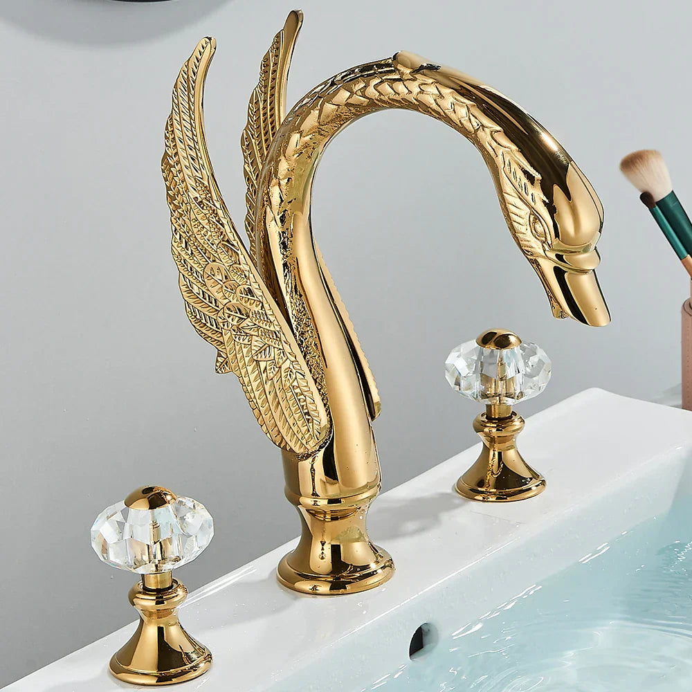 DecorBites™ حنفية حوض بمقبضين كريستاليين بتصميم بجعة ذهبية