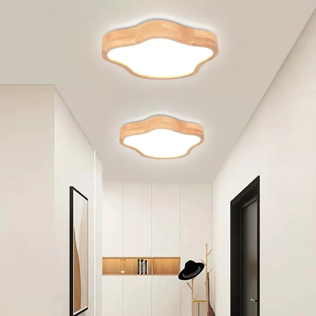 Plafonnier LED en bois en forme de nuage DecorBites™ pour salon moderne de style nordique