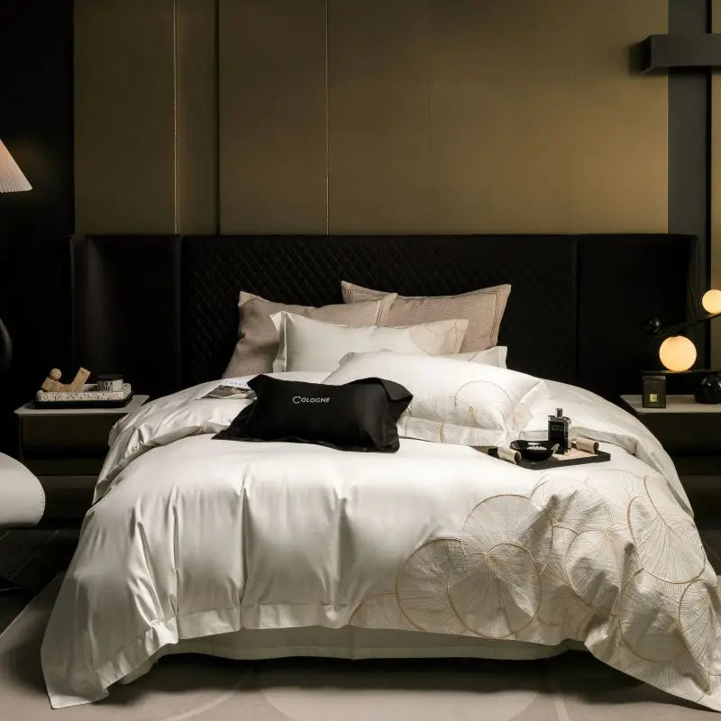 DecorBites™ Embroidered Egyptian Cotton Bedding Set - Queen/King, Luxury Bed Sheet & Pillowcases