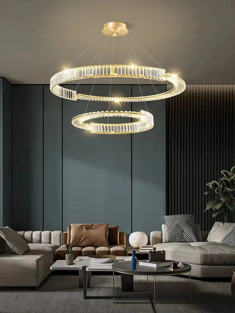 ثريا DecorBites™ الكريستال الذهبية بحلقات LED لديكور المنزل الفاخر البسيط