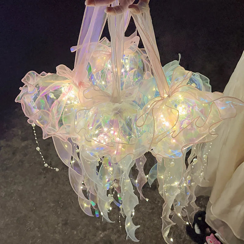 DecorBites™ فوانيس قنديل البحر: ديكور حفل عيد ميلاد تحت البحر