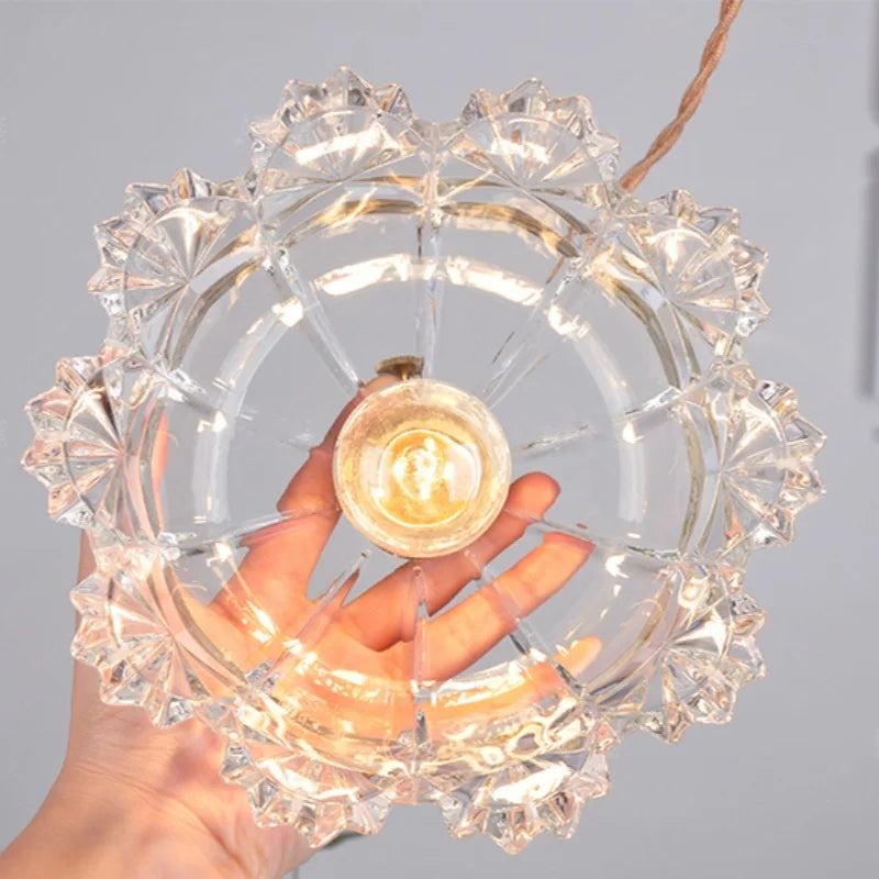 مصابيح تعليق DecorBites™ Brass Glass LED: مصباح إسكندنافي عصري معلق لديكور المنزل