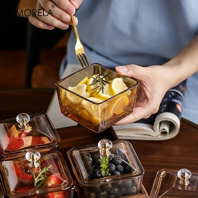 طبق فواكه زجاجي فاخر خفيف من DecorBites™ مع مقصورة خشبية من الخيزران