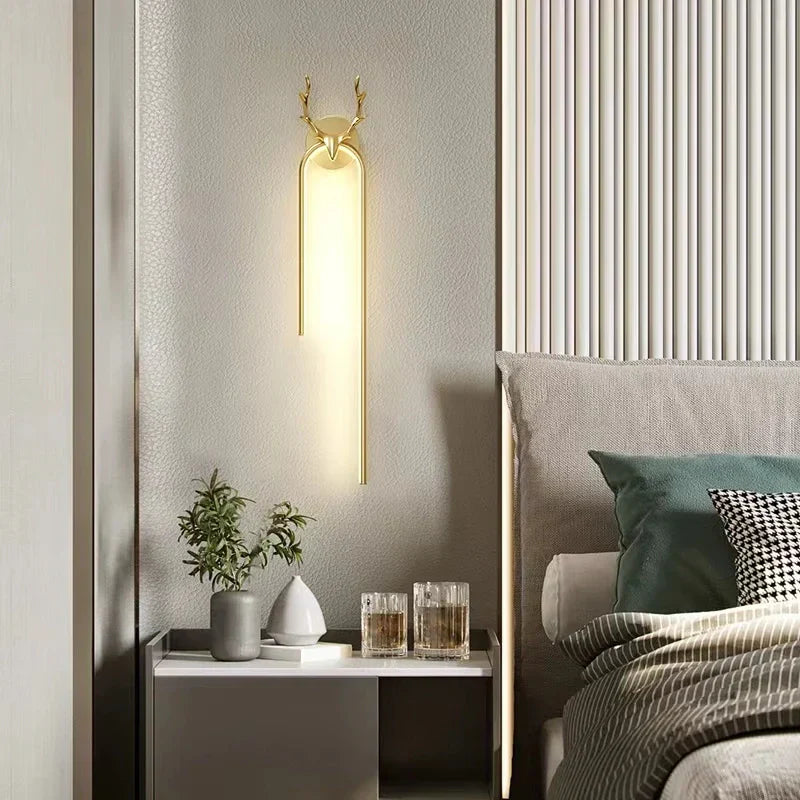مصباح حائط DecorBites™ على شكل رأس غزال ذهبي لديكور غرفة المعيشة وغرفة النوم